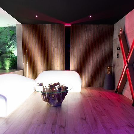 Les Secrets Rooms - Bonneval - Love Room - Spa Et Hammam Privatif Екстериор снимка
